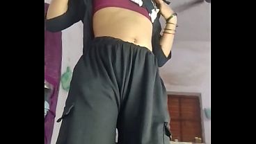 Cowgirl Gila, Suami Indian Bhabhi Goyang Pussy Istri Dengan Audio Hindi Yang Menggairahkan