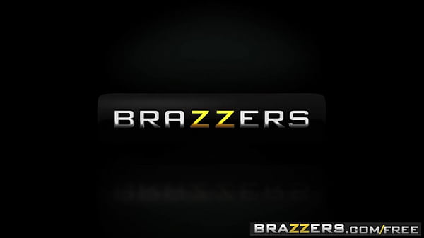 Brazzers Exxtra – (casey Calvert) – Logam Padat Di Pantat: Penetrasi Hantu Yang Menggila