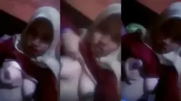 Hijab Basah Sange Sendiri, Liat Kontol Goyang-goyang