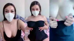 Rosalinda Pamer Belahan Dada Yang Menggoda Dan Bikin Bergairah