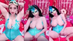 Tante Yasmin Colok Memek Sampai Muncrat