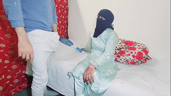 Anal Ganas Doggystyle Dengan Pacar India Berpayudara Besar, Menghajar Pantat Besarnya Pakai Kontol Tebal Sambil Bicara Kotor Bahasa Hindi