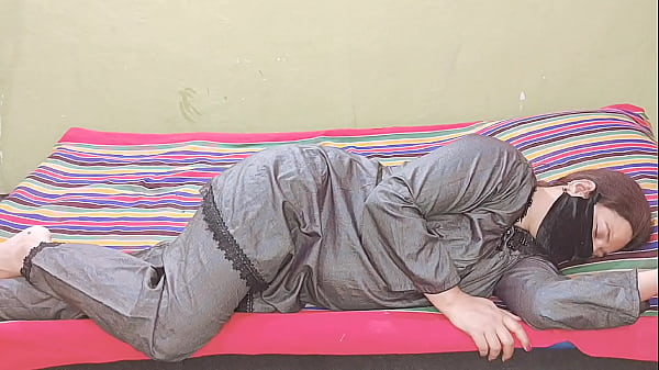 Bhabhi Pakistan Digebl*kin Kenceng Cepet Ala Doggy Style Desi Hindi Suara