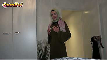 Abis Colmek Di Kamar, Si Kakak Tiri Berhijab Minta Digebah Sebelum Ortu Balik