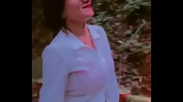 Nih Babita Cewek Desi, Goyangannya Bikin Keringet Dingin, Pengen Gigit-gigit.