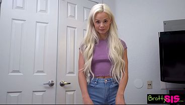Si Blonde Nakal Elsa Jean: “lu Kasih Duit, Gw Hisap Kontol Lu Sampe Kering”