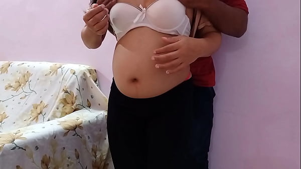 प्रेग्नेंट भाभी को फेसबुक से फंसाकर घर ले जाकर जोर-जबरदस्ती चोदा – खुली हिंदी में गंदी कहानी
