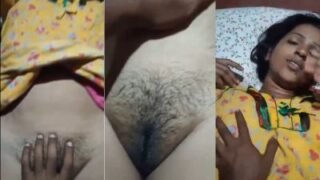 Bangla Sali Telanjang, Jari-jari Jija Mesum Masuk Ke Dalam Lubang Memeknya.