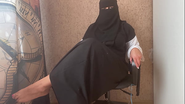 Joi Panas Dari Tante Arab Berhijab Bikin Makin Greget