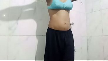 Viral Video Desi Stepsister, Bikin Nagih!