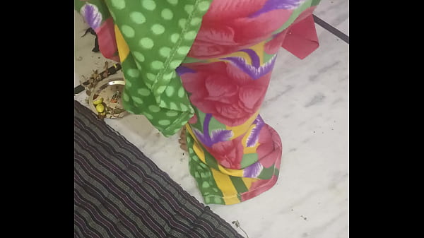Tangan Dingin, Kontol Panas, Ngentot Basah Kuyup Berantem Di Ranjang! (audio Hindi)