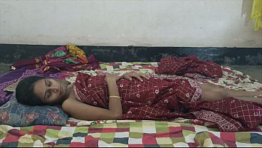 Desi Bhabhi Digebek Tetangga Sampe Meringis Keenakan.