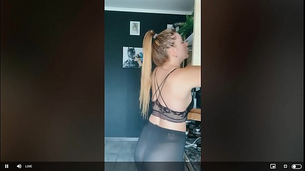 Rusa Pake Stokin Transparan, Nungging Seksi, Colitanya Bikin Ngiler – Bigo Live