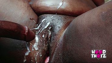 Dua Kontol Besar Ngehajar Pantat Gendut Tebal Ibu Tiri Afrika Mereka