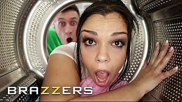 Tontonin! Brazzers – Para Bintang Besar Terjebak Di Situasi Liar, Berujung Ngentot Panas Di Kompilasi Ini!