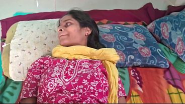 Desi Bhabhi Digebas Tetangga Sampai Njerit Nggak Karuan
