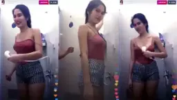 Diva Siregar Mandi Basah-basahan, Tembemnya Kelihatan Pol Tanpa Bra