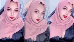 Hijabers Seksi Belahan Toket Basah Meremang Desah Nikmat