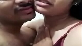 Jija Mesum Mainin Sali, Video Bokep Panas Jiji Sali Ngewe Seru.