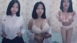 Rara Nadifa, Masih Pake Seragam Smp, Celana Ketatnya Bikin Nafsu Naik.