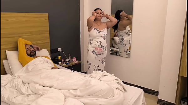 Desi Cewek Puja Baby Mandi Pagi, Basahin Semua Lekuk Tubuhnya Yang Bikin Ngiler.