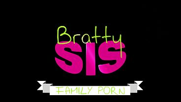 Gracie Gates & Brookie Blair Bilang Ke Stepbro, “kita Semua Bisa Ngewe Dulu, Baru Ke Pantai”