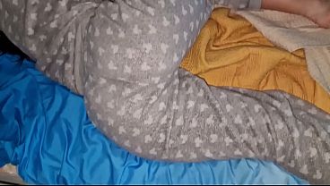Ketemu Mantan Pacar Kakak Lagi Tidur Di Ranjang Gue, Gue Bangunin Pakai Ngewe Panas, Ujung-ujungnya Bokongnya Penuh Air Mani Tanpa Kondom.