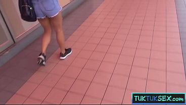 Gadis Thailand Abal-abal Diangkut Pakai Tuk Tuk Langsung Digebuk Di Hotel.
