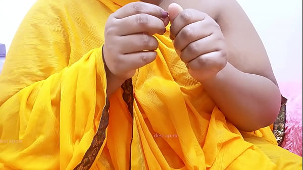 Bokep India: Tante Desi Pamer Tetek Montok Bikin Sange