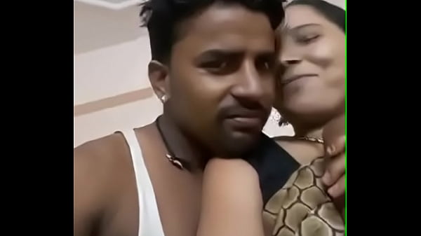 Tekan-tekan Tante Desi, Toket Gede Bikin Greget
