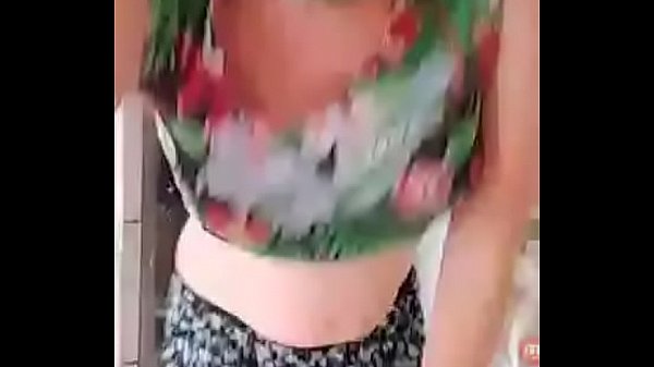 Tonton Bigo Live, Goyang Hot Bikin Makin Tegang!
