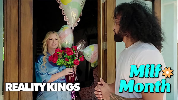 Hari Ibu Sepi Banget Buat Jenna Starr Yang Montok, Sampai James Dateng Gebrak Pintu Siap Penuhi Semua Hasratnya – Reality Kings